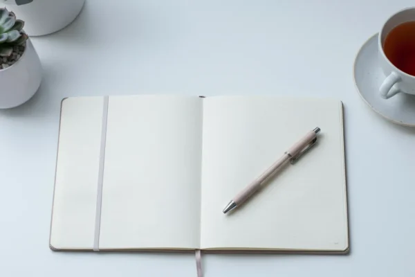 The Clutter-Emotion Link: Organize Your Mind